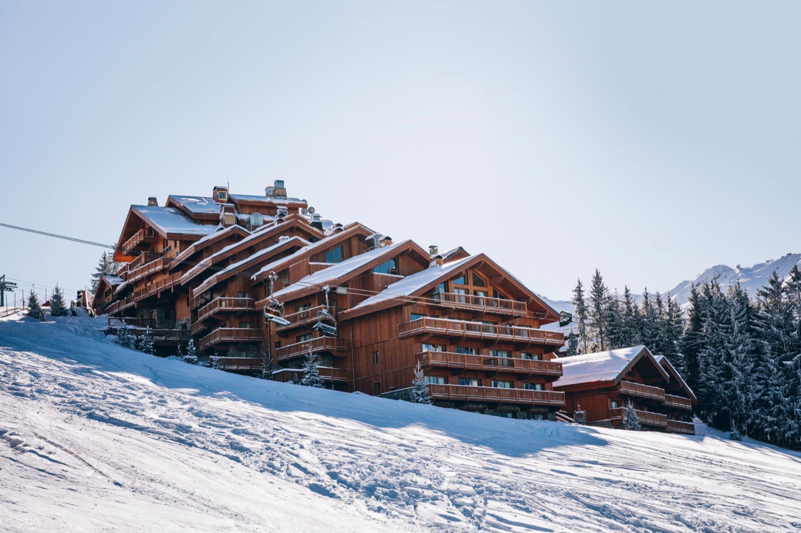 Le chalet du Coucou sur les pistes enneigées de Méribel